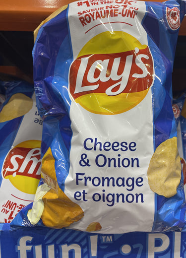 Lay's Cheese & Onion Chips - 1 x 585 Grams